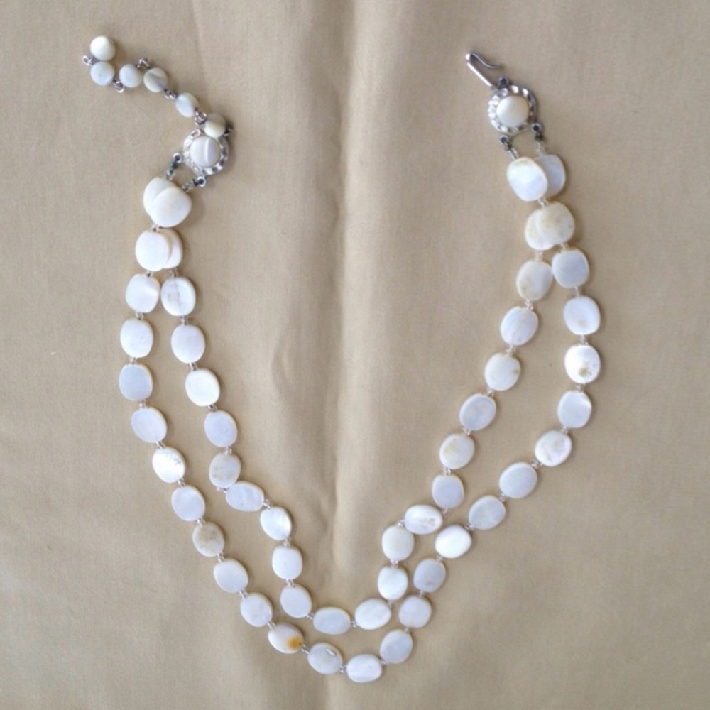 Bring out your classy DIVA with Vintage Mother of Pearl necklace & earrings.